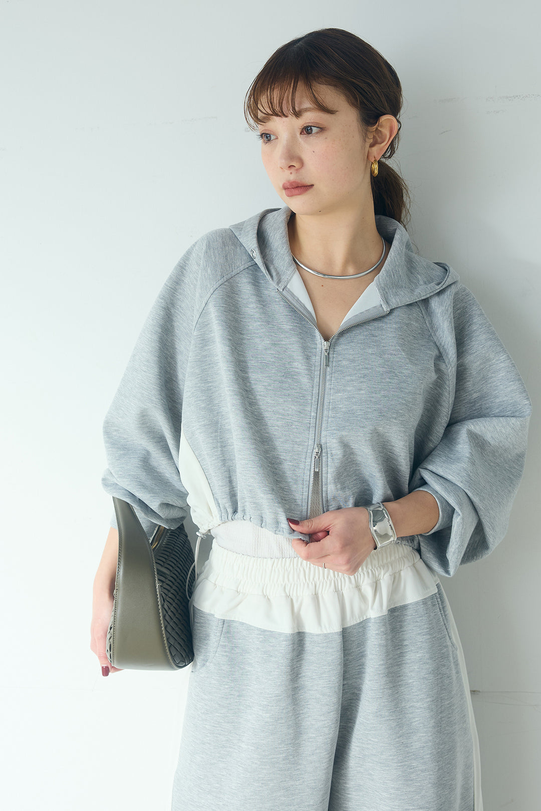 [SET]ドルマンショートフーディー+異素材切り替えスウェットパンツ(2set)