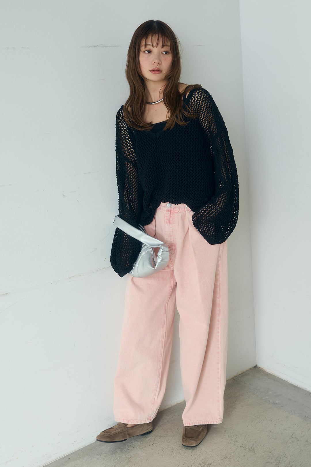 [SET]メッシュ編みビスチェセットVネックプルオーバー+カラーデニムタックカーブパンツ(2set)