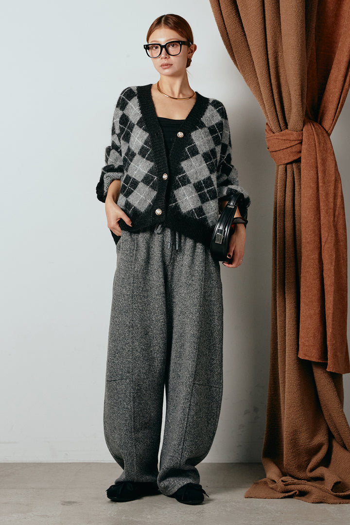 [SET]オーバーサイズ総柄Vネックニットカーディガン+杢ニットフレアパンツ(2set)