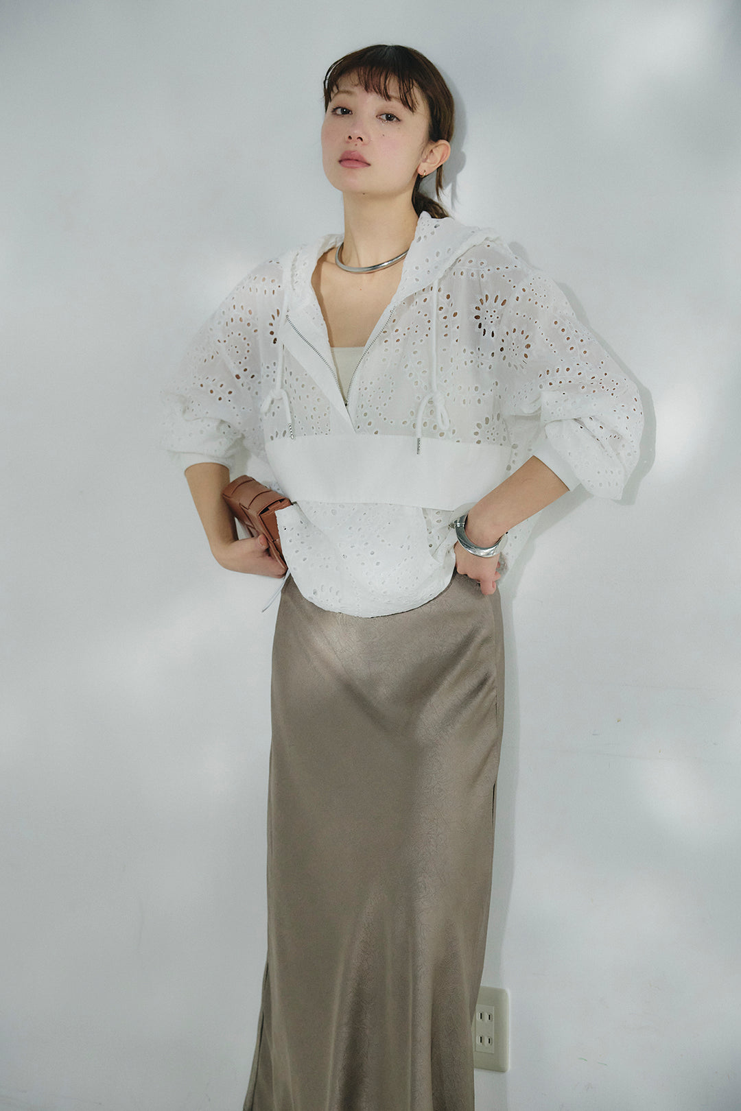 [SET]レースハーフジップアップフーディー+バイアスナローサテンスカート(2set)