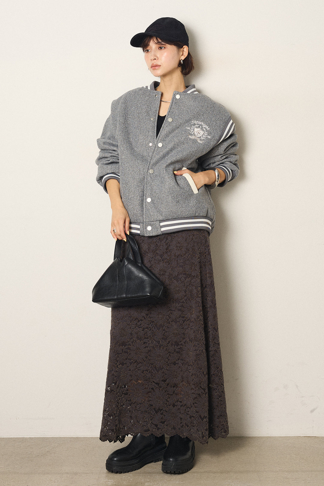 [SET]ワンポイントデザインブルゾン+花柄刺繍ベロアフレアスカート(2set)