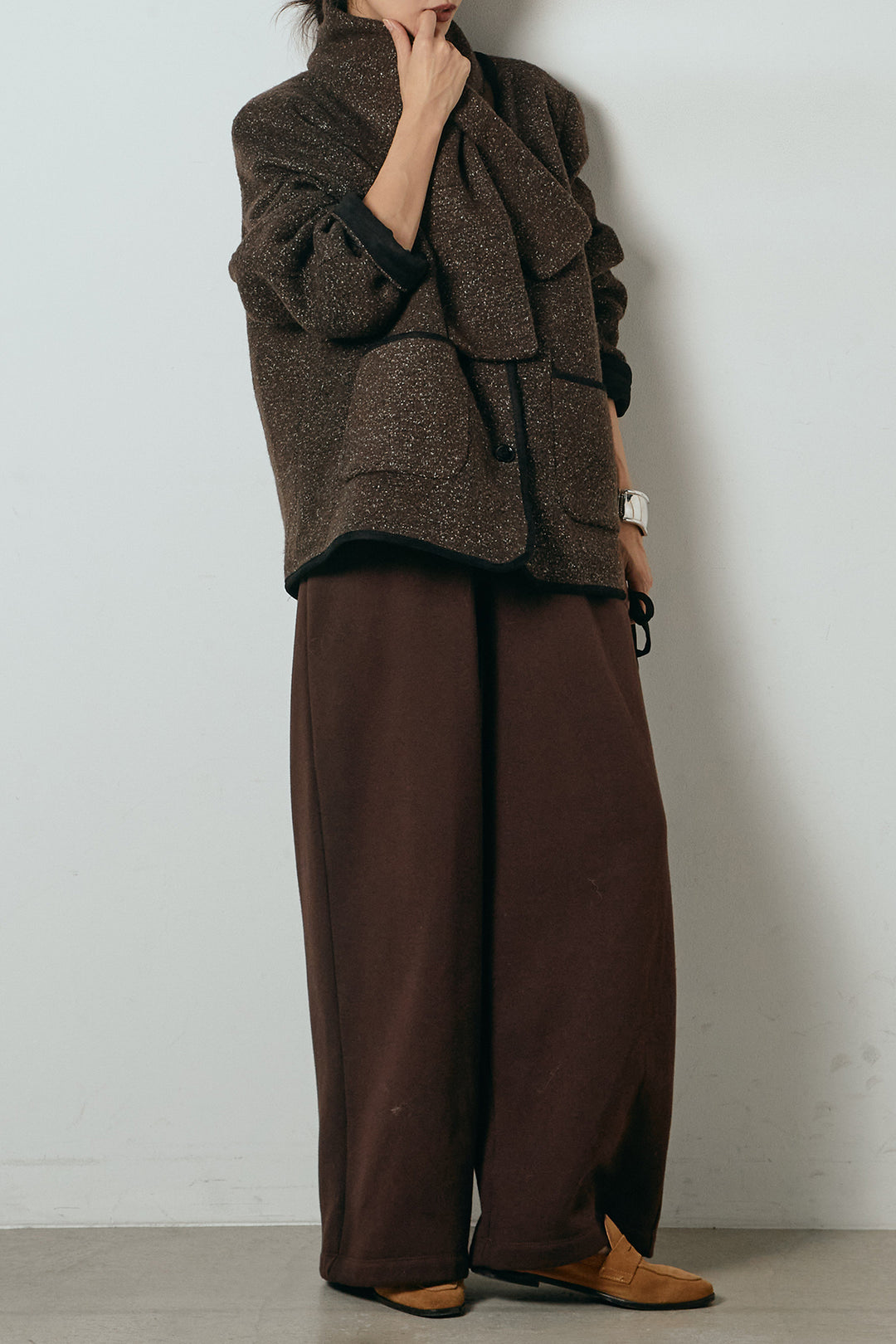 [SET]ノーカラーマフラーバッグ付きアウター+裏起毛スウェットワイドパンツ(2set)