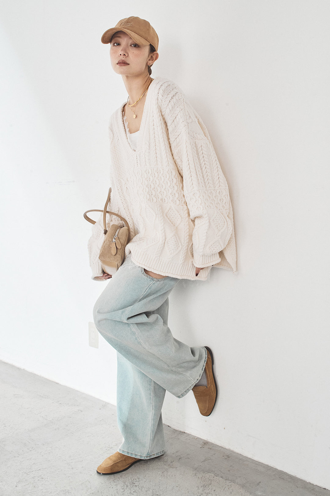 [SET]ケーブルVニットセーター+デニムサイドカットパンツ(2set)