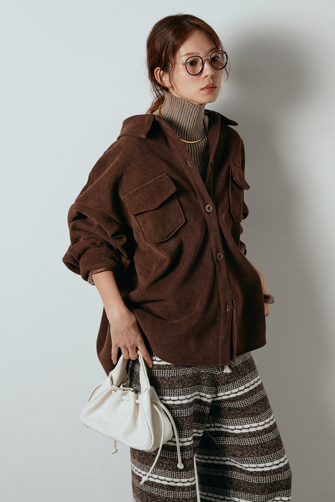 [SET]襟付きコーデュロイポケットシャツ+リブニットシームレスタートルプルオーバー+マルチライン柄リラックスニットパンツ(3set)