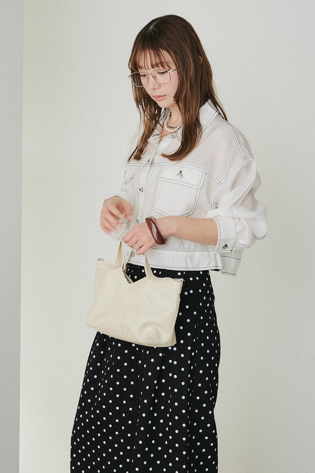 [SET]配色ステッチシアーシャツ+ベルト付きドット柄ワイドパンツ(2set)