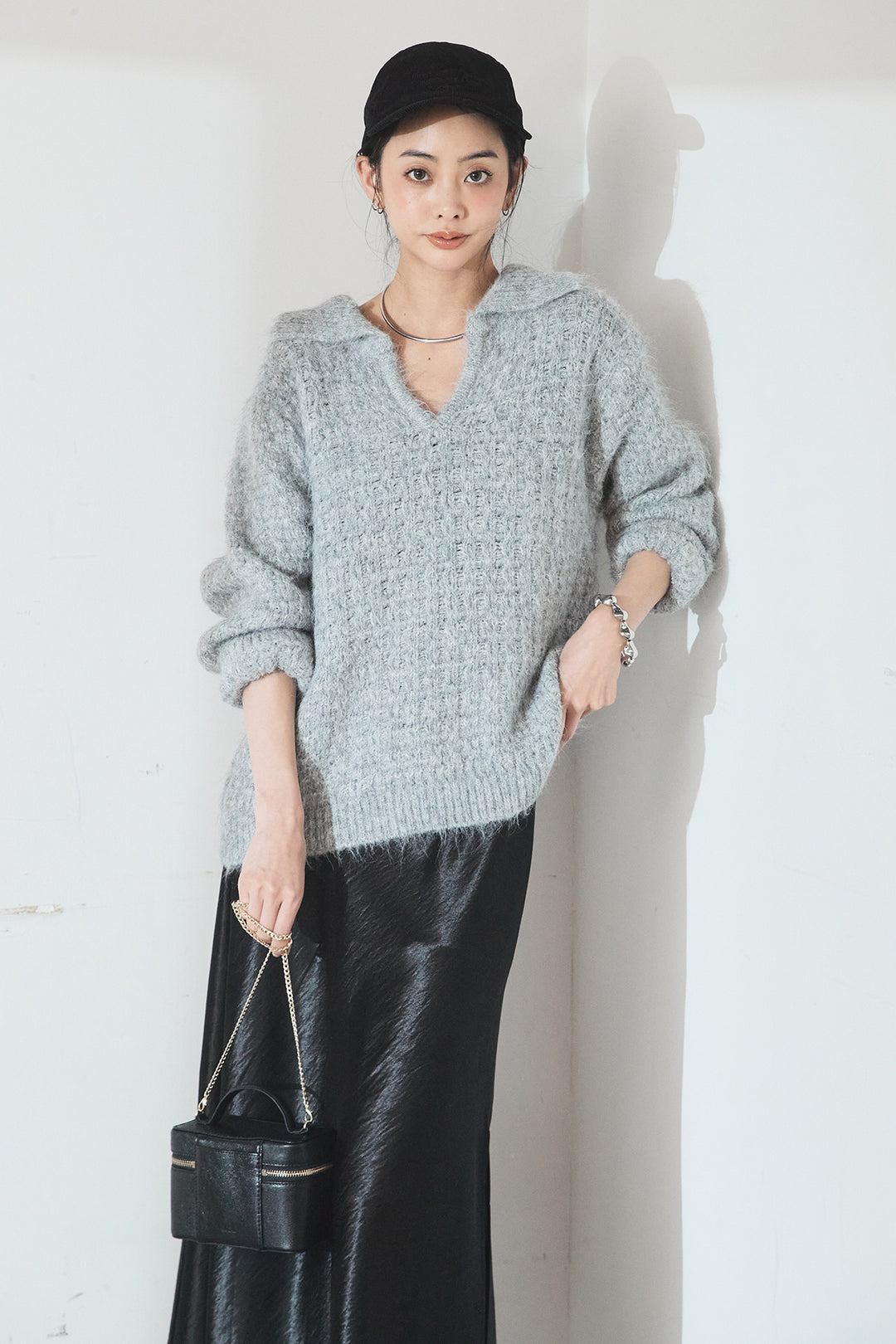 [SET]襟付きVネックニットトップス+裾レースデザインサテンスカート(2set)