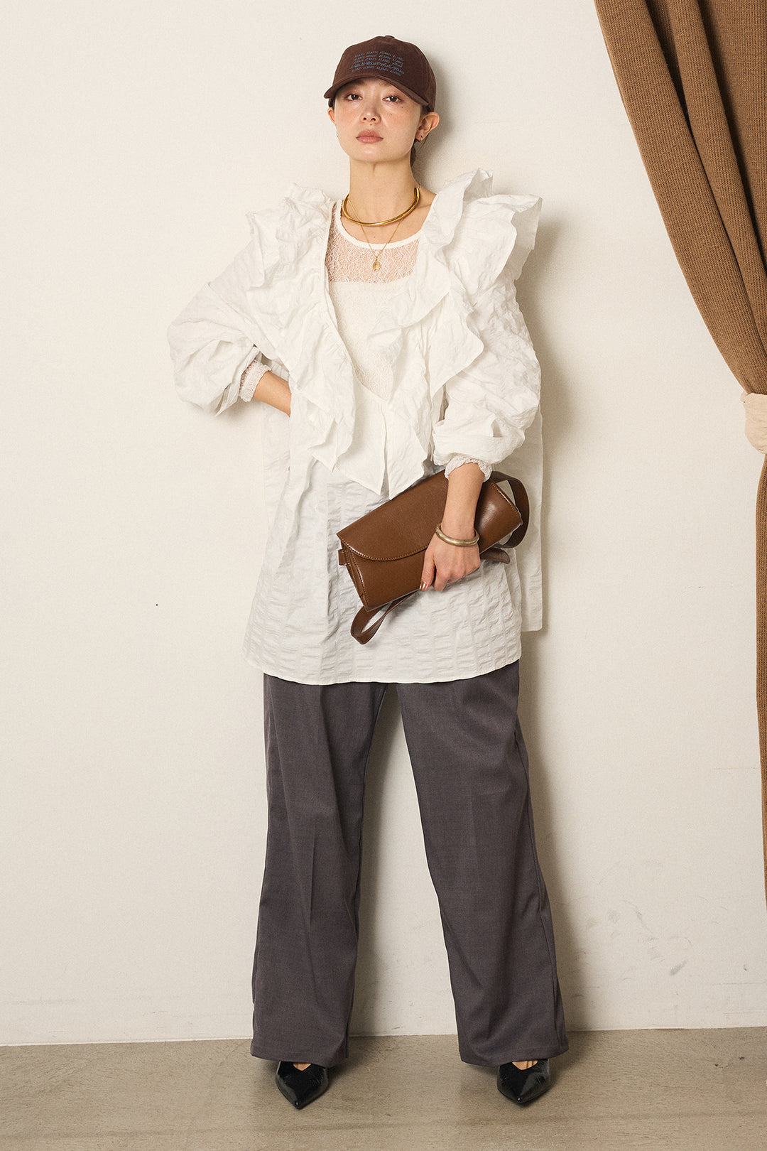 [SET]Vネックフリルカラーブラウス+ツイルスプリングカラータックパンツ(2set)