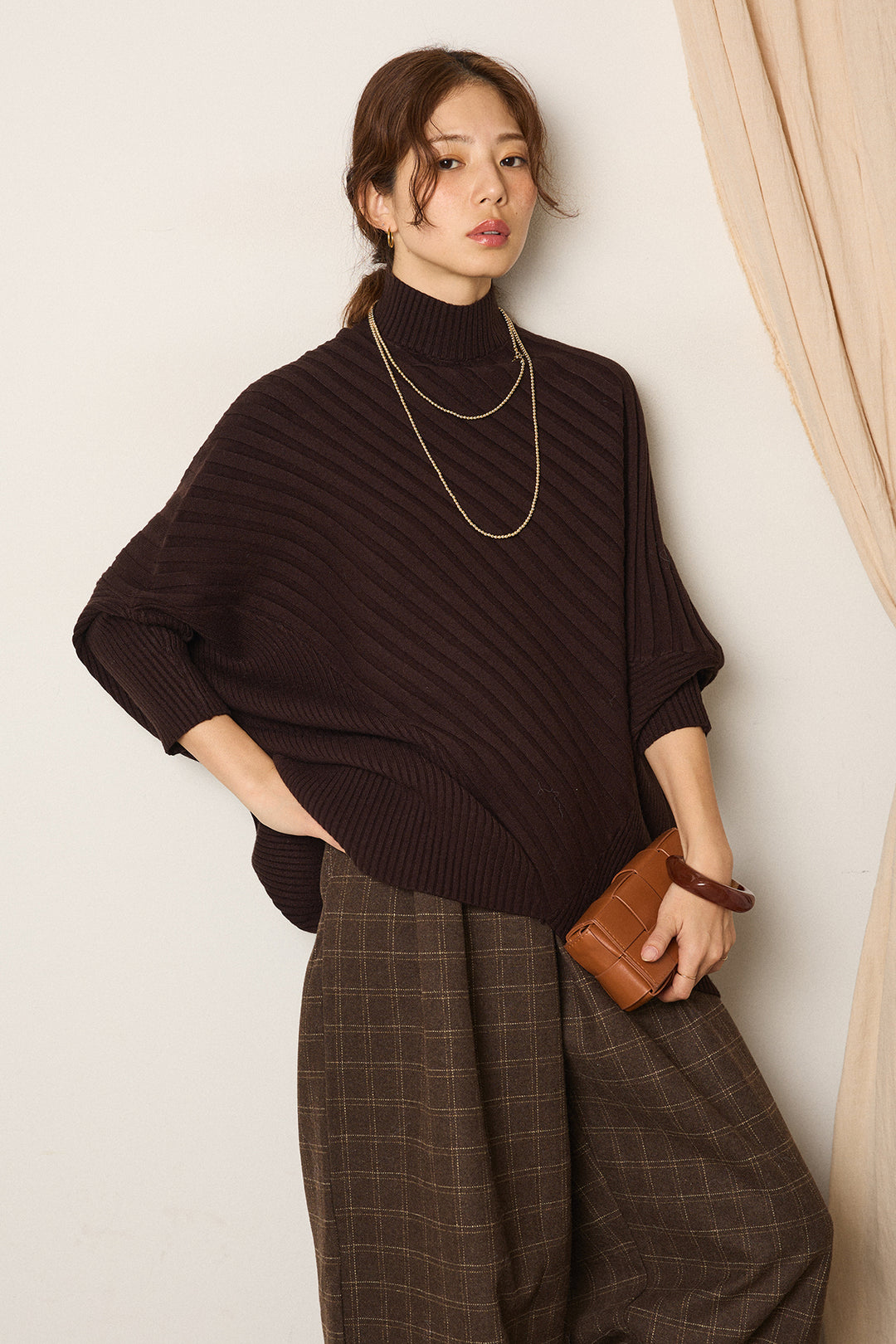 [SET]アシメデザインリブポンチョニットトップス+ウールライクチェックタックパンツ(2set)