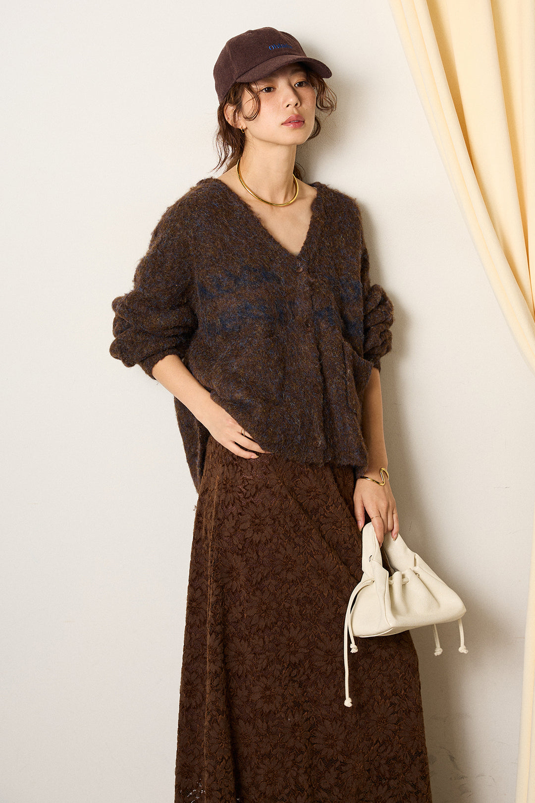 [SET]ウール混透かしロゴニットカーディガン+花柄刺繍ベロアフレアスカート(2set)