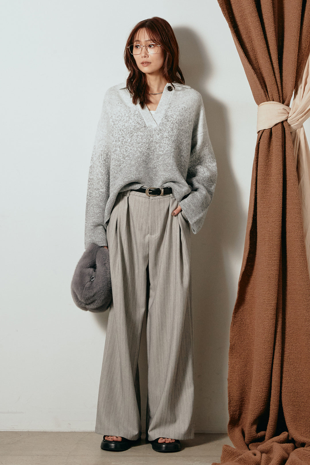 [SET]グラデーションラメニットキーネックプルオーバー+ストライプヘリンボーンパンツ(2set)