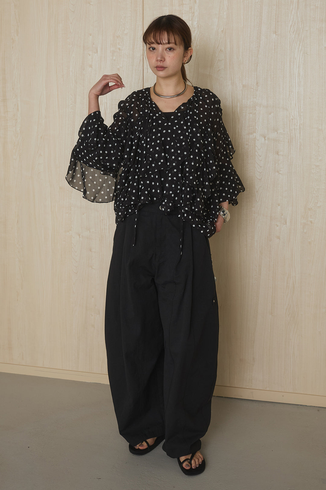 [SET]ドットフリル長袖ブラウス+コットンポリツータックセンターシームカーブパンツ(2set)