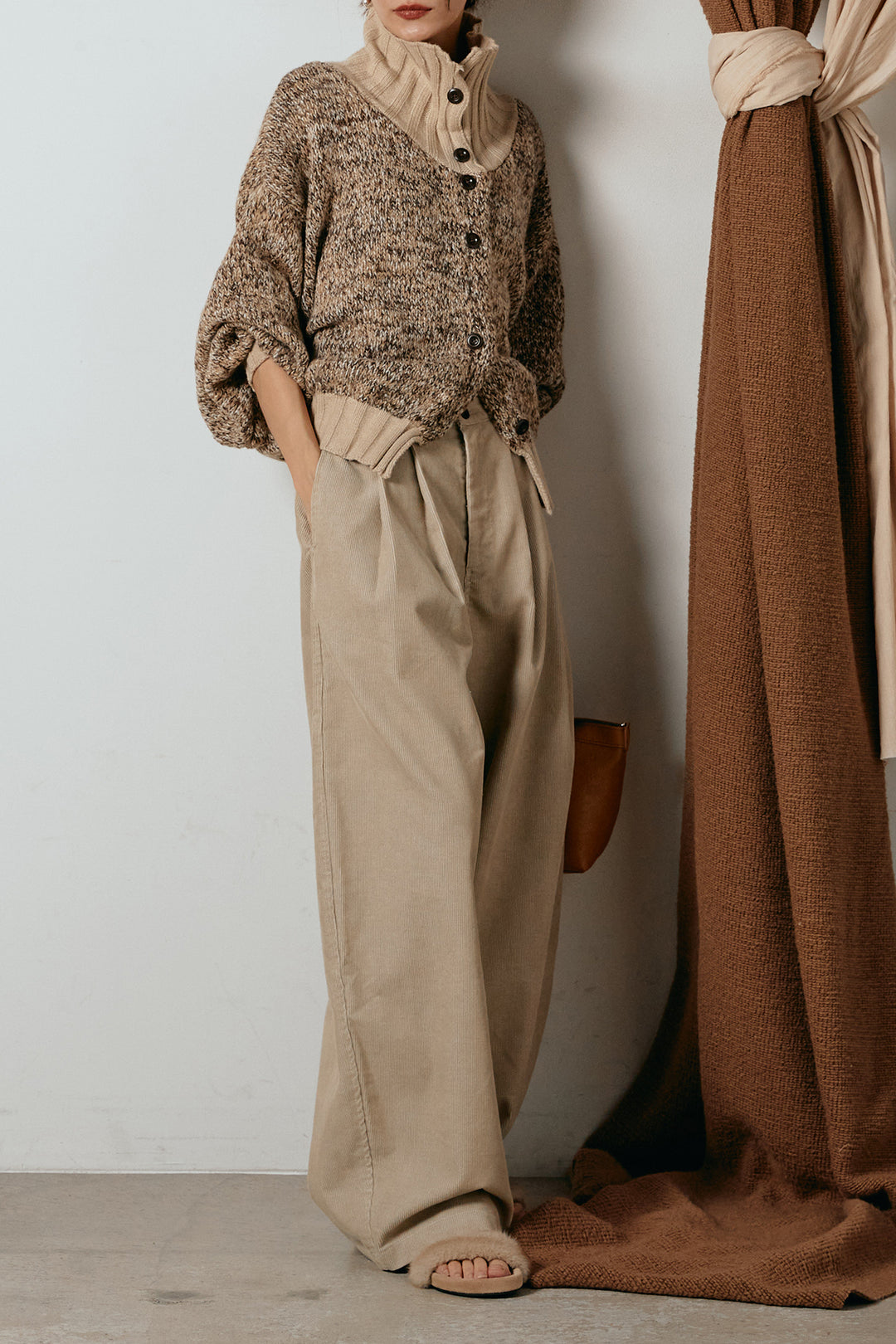 [SET]ハイネックミックスニットカーディガン+フロントタック入りコーデュロイパンツ(2set)