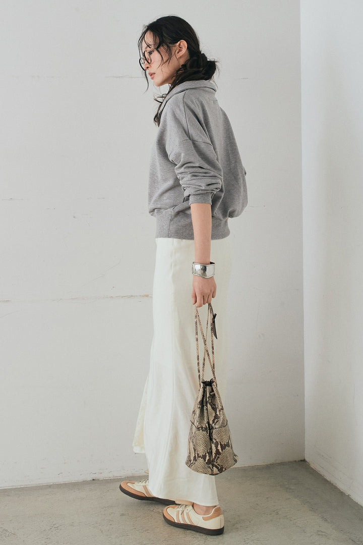 [SET]裏毛ロゴ刺繍ハーフZIPスウェット+刺繍レースデザインサテンスカート(2set)