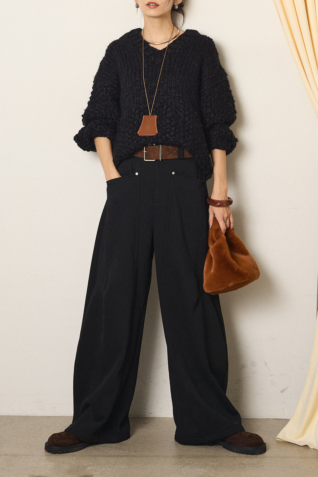 [SET]Vネックハンド編みニットトップス+太ベルト付きスウェットワイドカーブパンツ(2set)