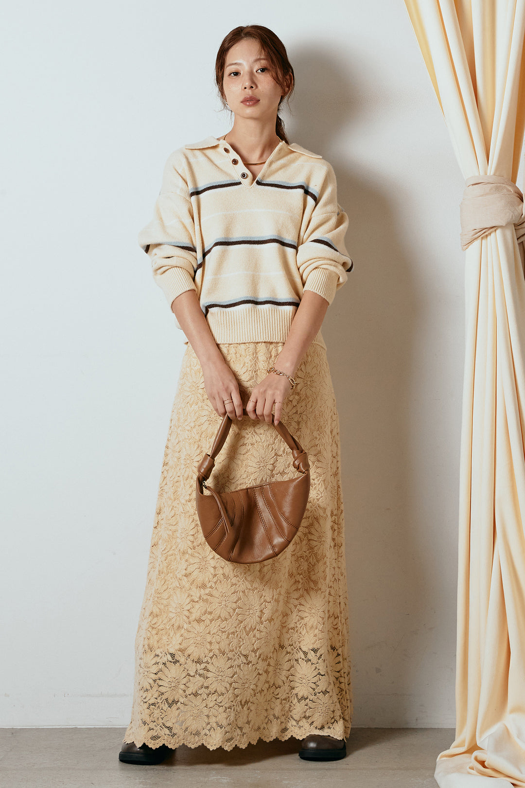 [SET]襟付きマルチボーダーニットポロトップス+花柄刺繍ベロアフレアスカート(2set)