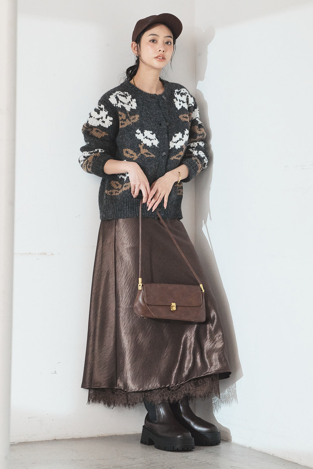 [SET]花柄ジャガードニットカーディガン+裾レースデザインサテンスカート(2set)