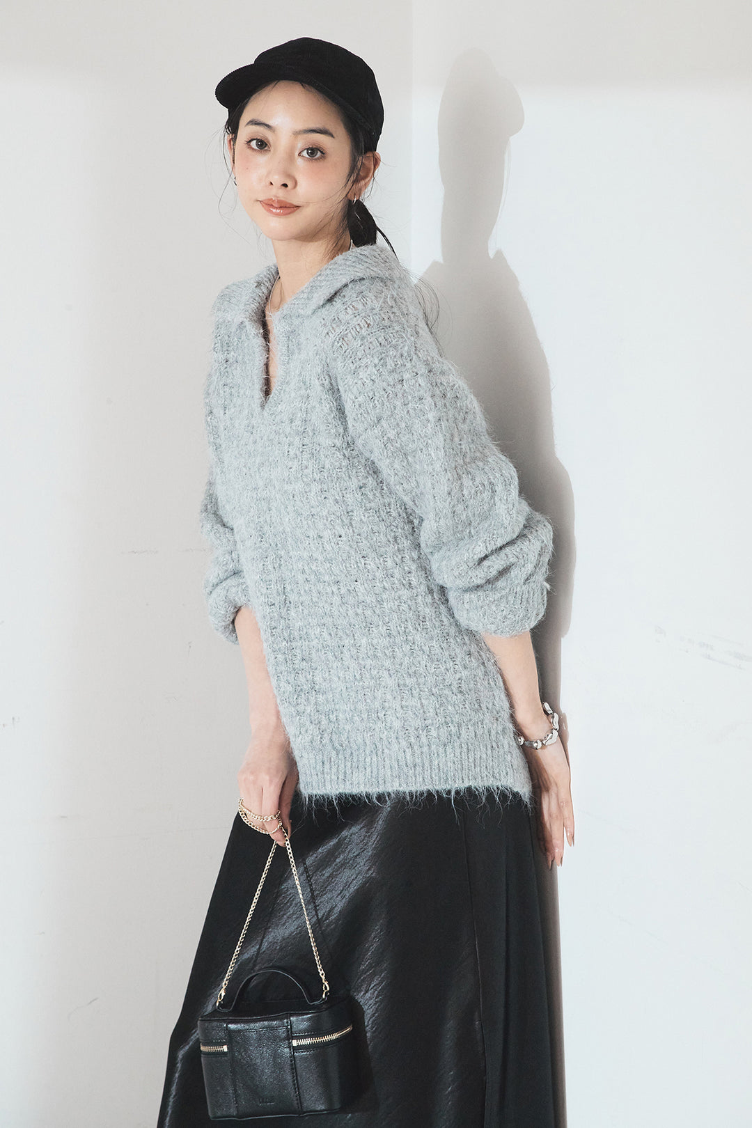 [SET]襟付きVネックニットトップス+裾レースデザインサテンスカート(2set)