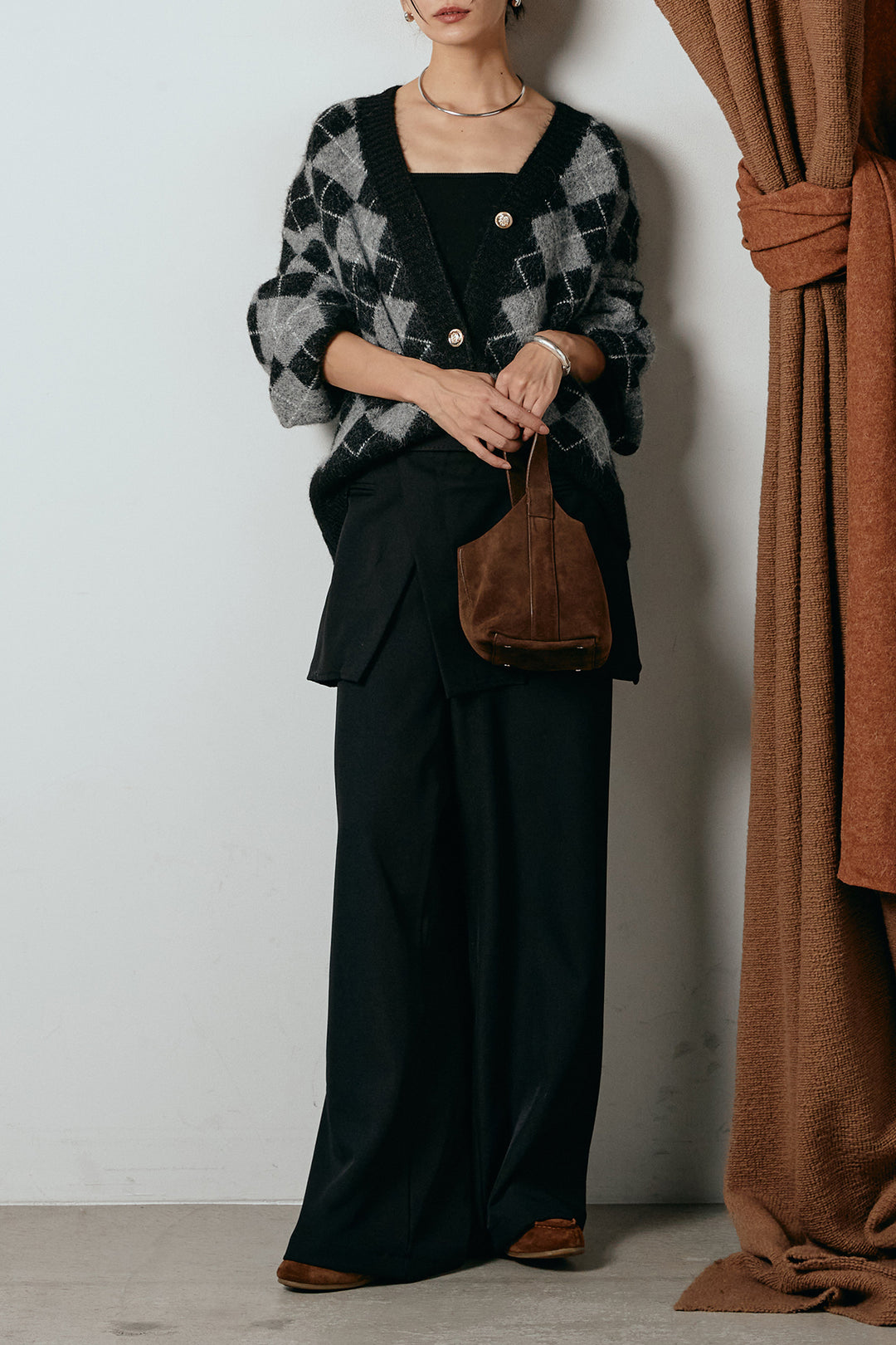 [SET]オーバーサイズ総柄Vネックニットカーディガン+ベルト付きウエストデザインパンツ(2set)