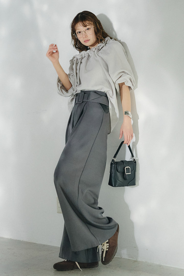 [SET]ネックフリルデザインブラウス+ベルト付きツータックワイドパンツ(2set)