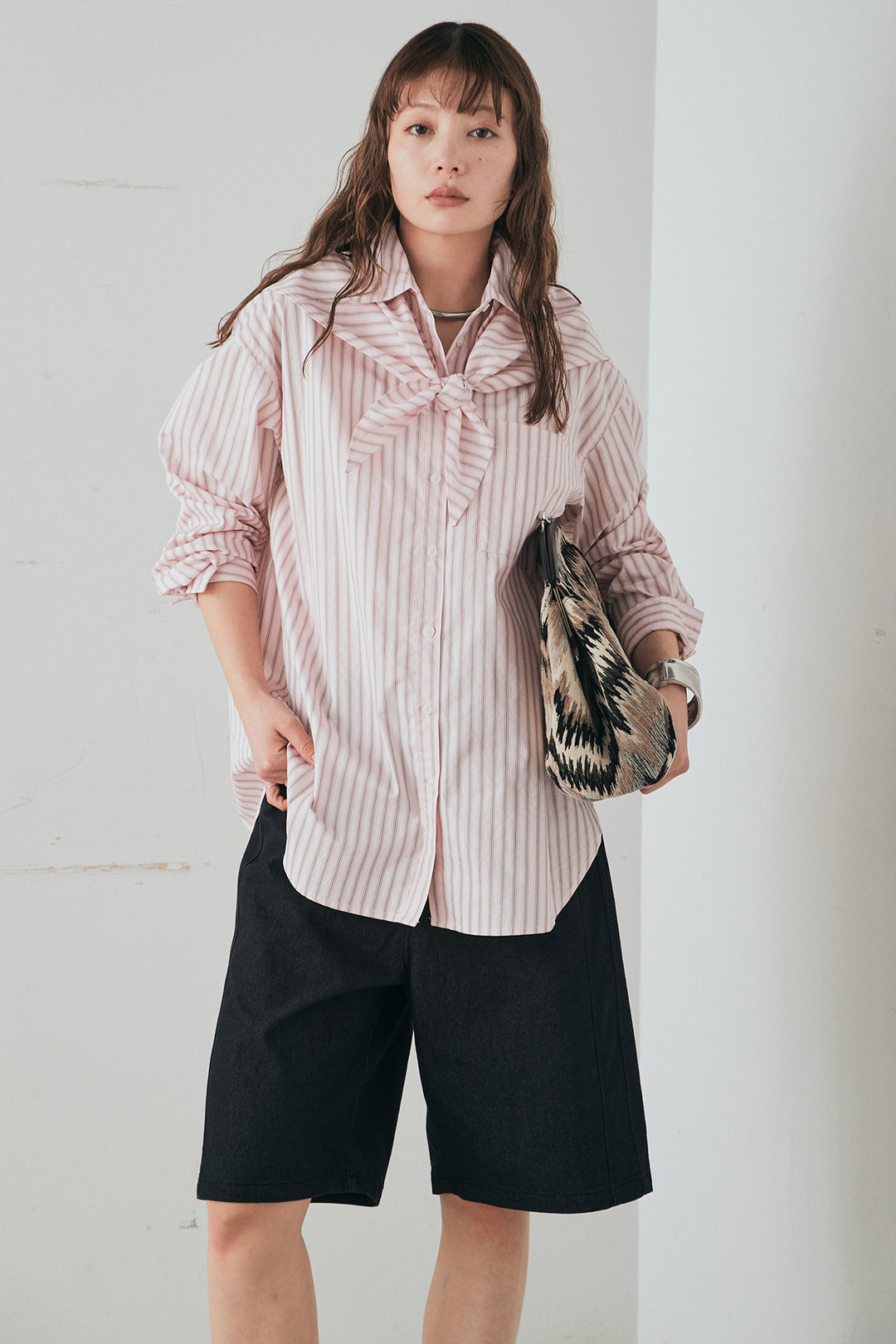 [SET]ランダムストライプスカーフ付きシャツ+デニムハーフパンツ(2set)