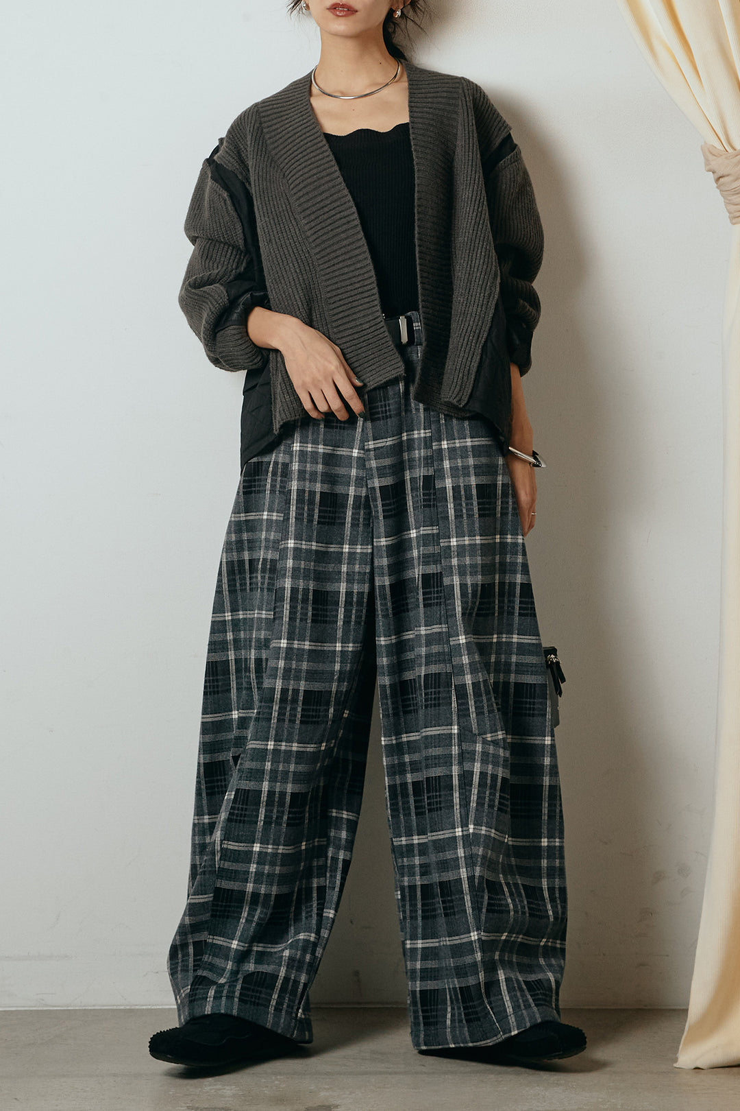 [SET]キルティング切り替えニットカーディガン+ベルト付きタータンチェックカーブワイドパンツ(2set)
