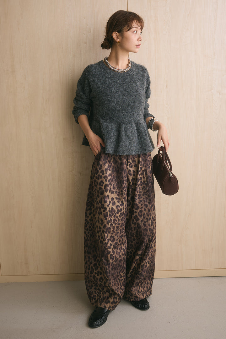 [SET]モヘアぺプラムクルーネックプルオーバー+太ベルト付きレオパード柄ワイドパンツ(2set)