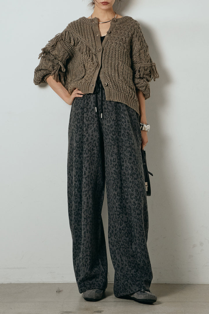[SET]ランダムフリンジニットカーディガン+リラックスレオパード柄ワイドパンツ(2set)