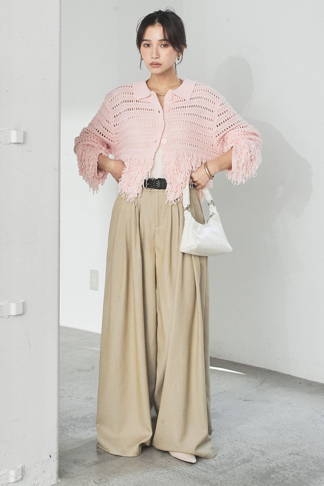 [SET]メッシュフリンジカーディガン+編みベルト付きウエストタックワイドパンツ(2set)