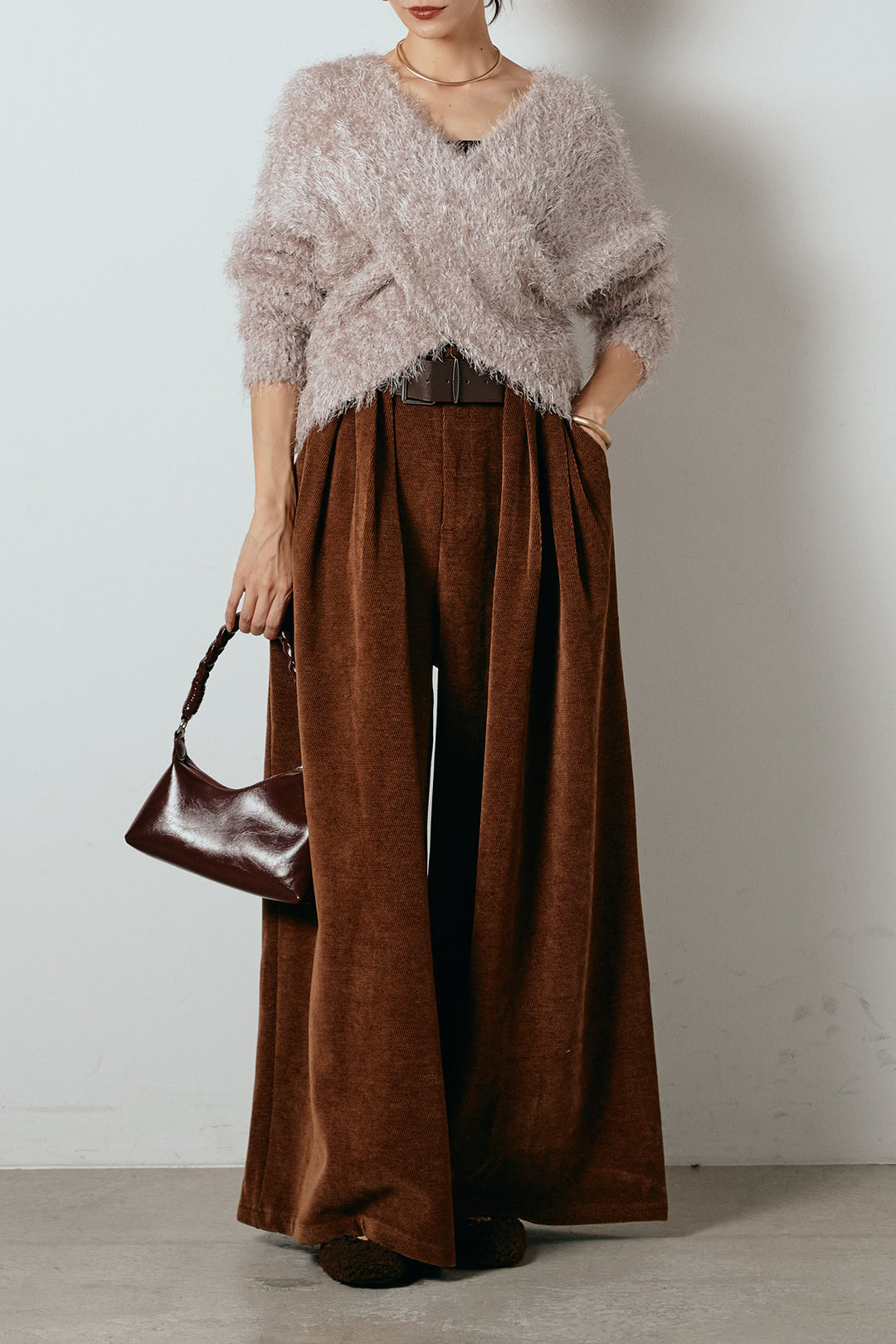 [SET]シャギークロスニットトップス+ベルトループコーデュロイワイドパンツ(2set)