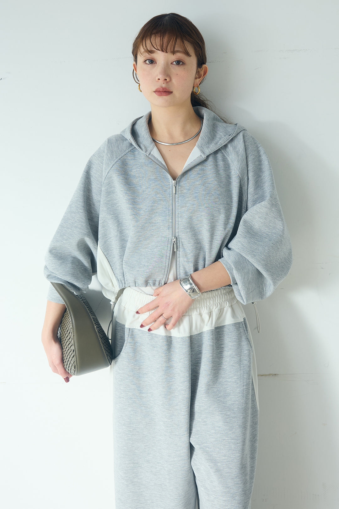 [SET]ドルマンショートフーディー+異素材切り替えスウェットパンツ(2set)