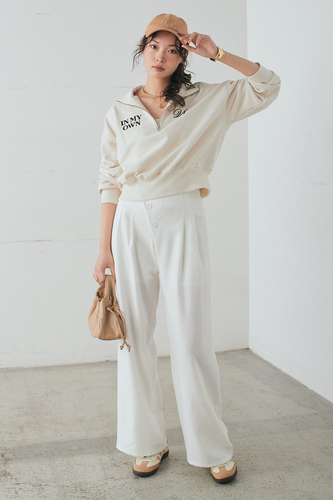 [SET]裏毛ロゴ刺繍ハーフZIPスウェット+斜めボタンタック入りスラックス(2set)