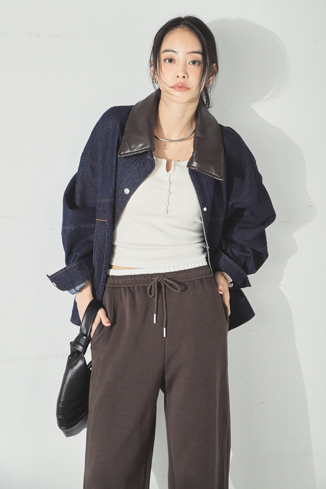 [SET]加工デニムレザー襟付きデニムブルゾン+スウェットバレルパンツ(2set)