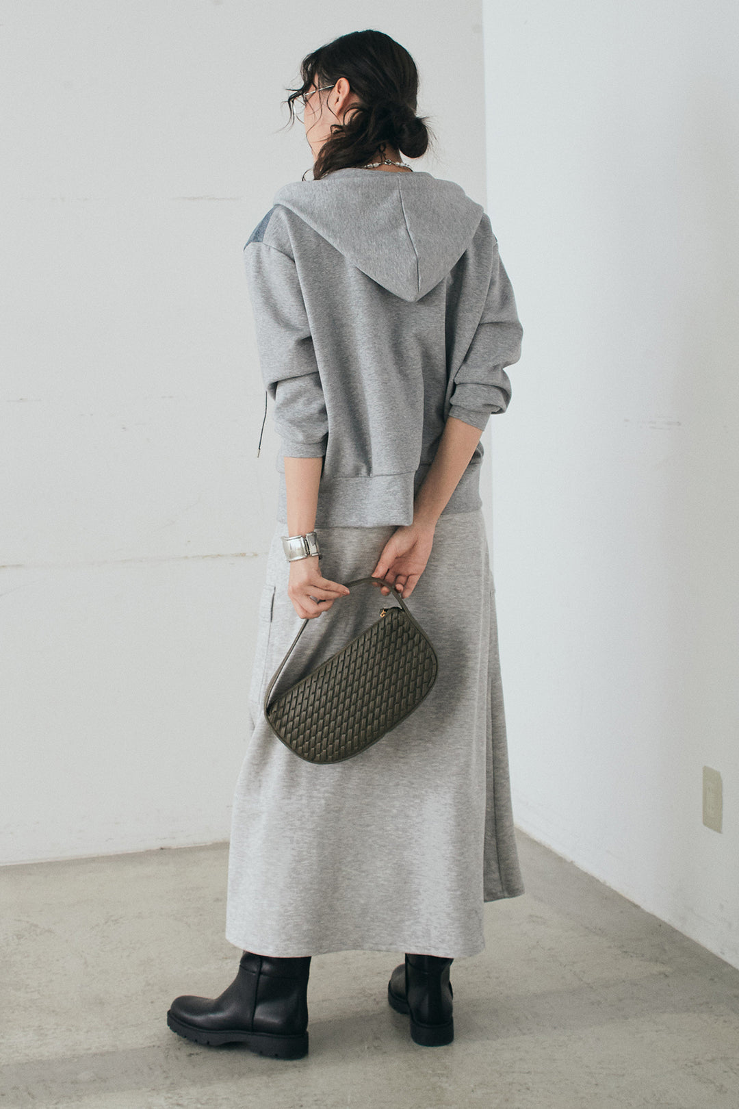 [SET]デニム切替ポンチダブルジップパーカー+リラックススウェットスカート(2set)