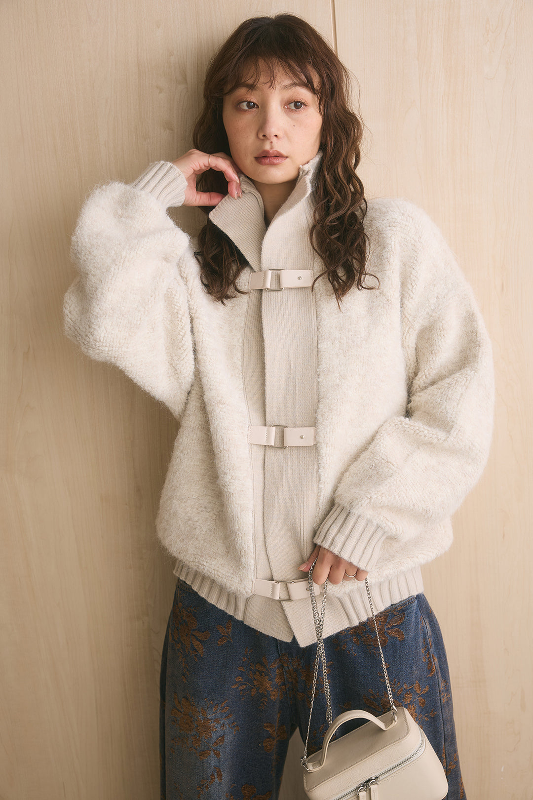 [SET]ブークレーハイネックニットジャケット+フラワーモチーフ刺繍カーブデニム(2set)