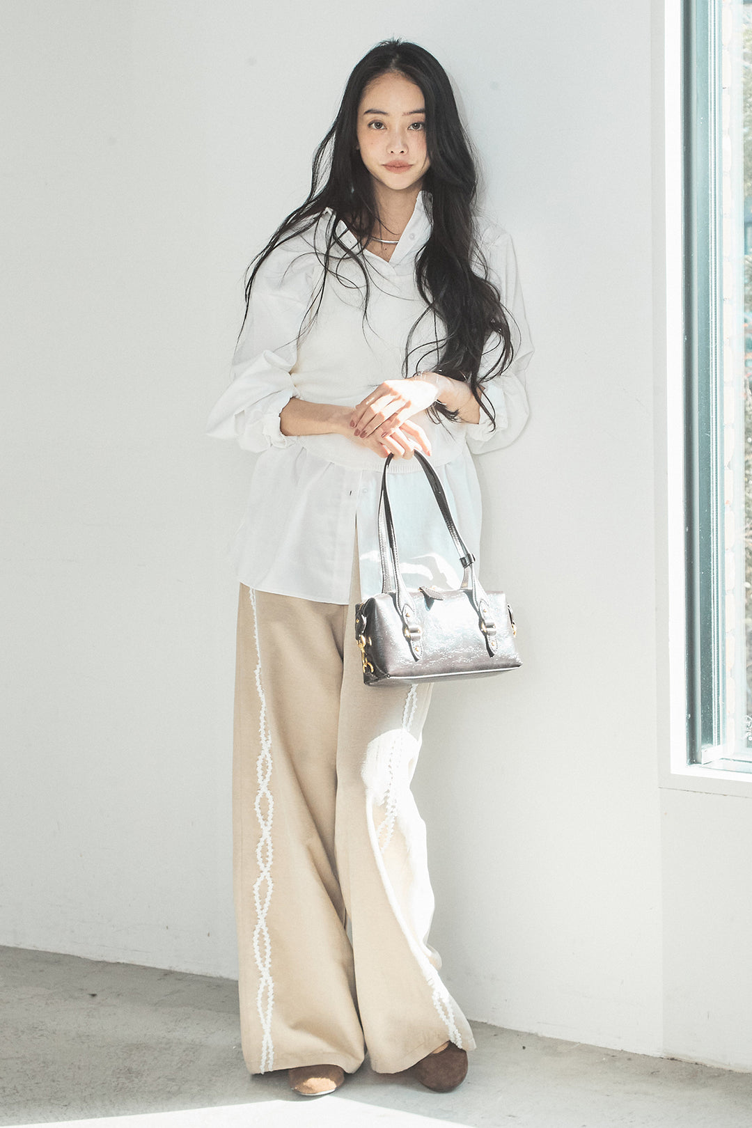 [SET]ニットキャミ付きシャツ+刺繡テープラインパンツ(2set)