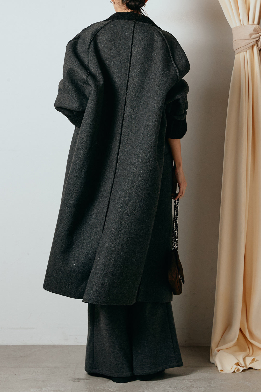 [SET]裏地ボアハイネックロングアウター+フェイクレザー太ベルト付きタックワイドパンツ(2set)