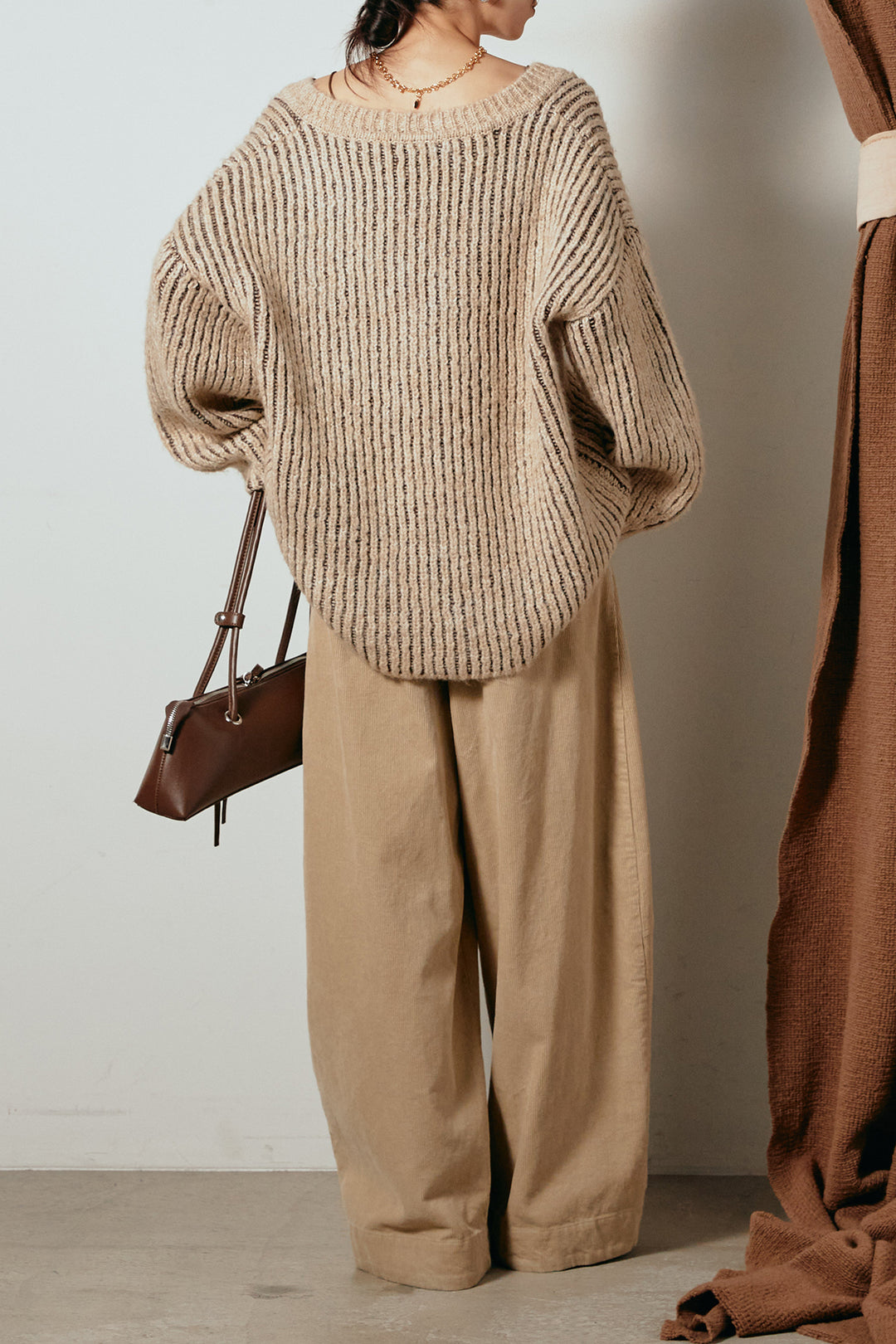 [SET]アルパカタッチ深Vニットトップス+タック入りコーデュロイワイドパンツ(2set)