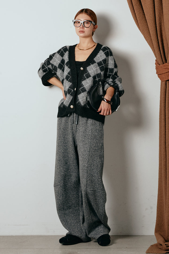 [SET]オーバーサイズ総柄Vネックニットカーディガン+杢ニットフレアパンツ(2set)