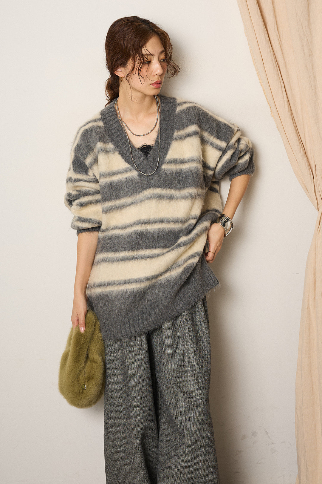 [SET]ルーズVネックボーダーニットトップス+サイドボタンツイードタックパンツ(2set)