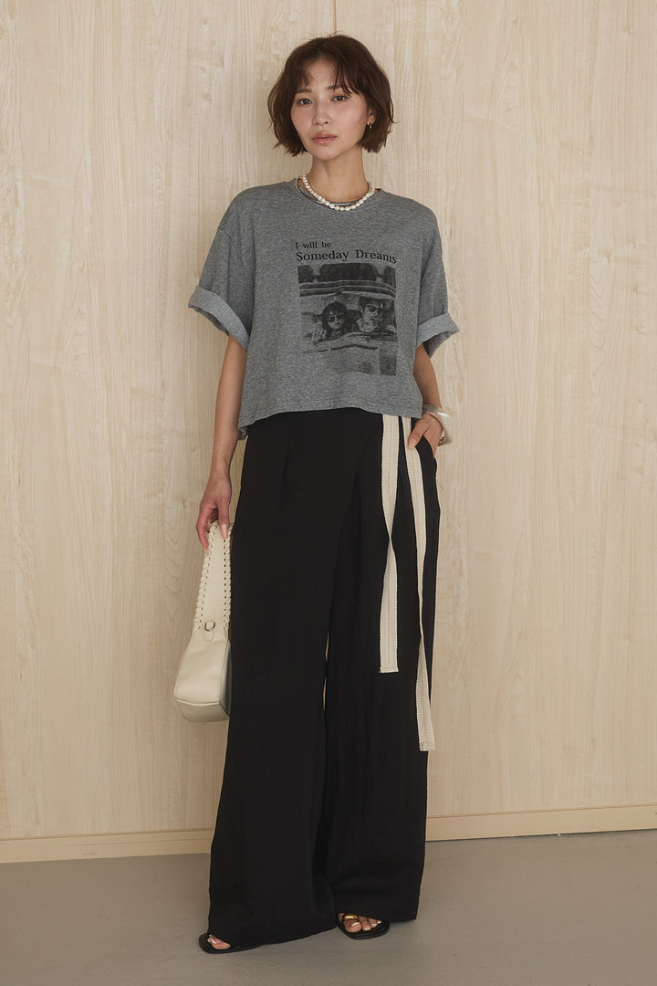 [SET]グラフィックサムデイワイドクロップドT+異素材ベルト付きラップ風ニュアンスワイドパンツ(2set)