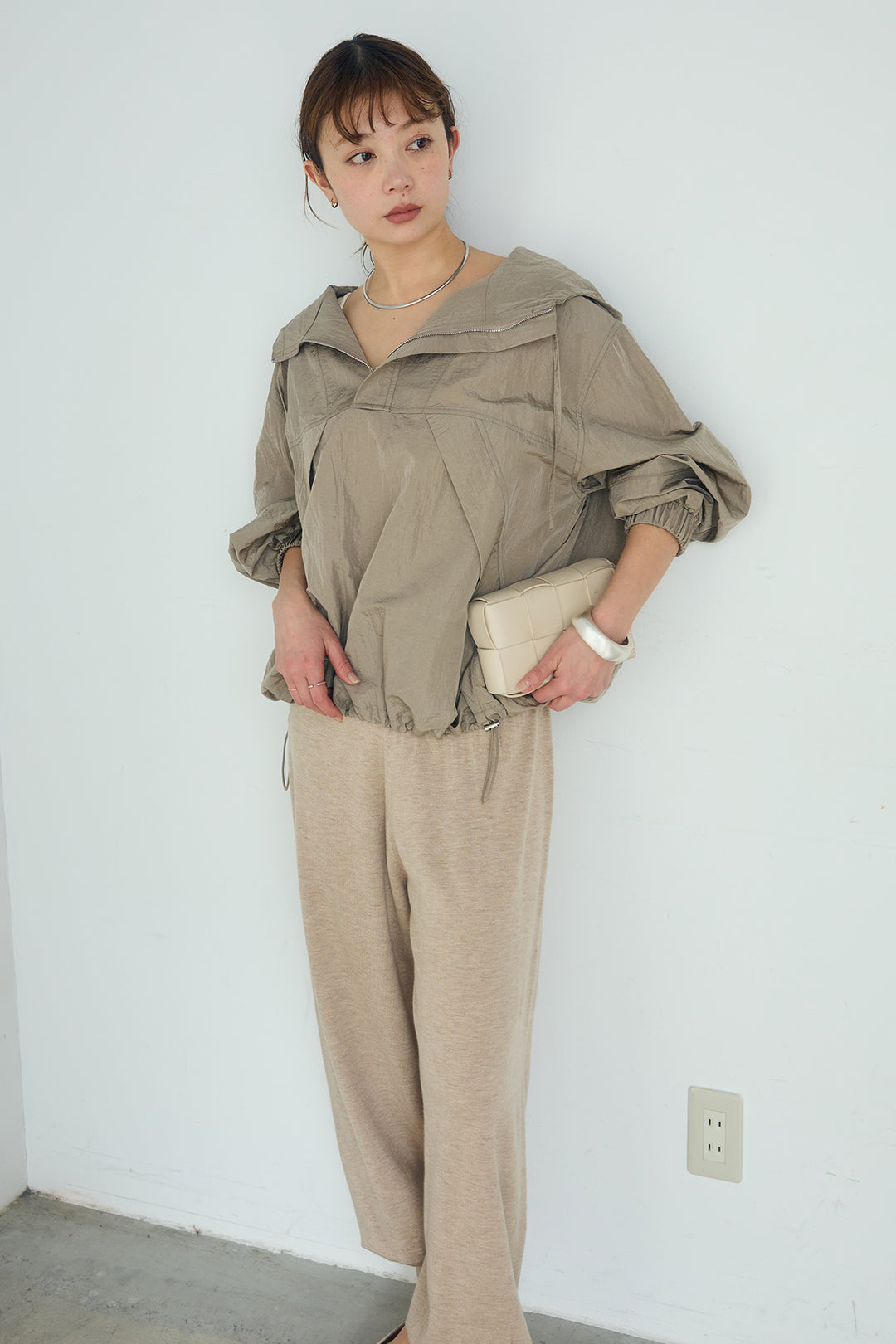 [SET]ナイロンフーディーブルゾンアウター+裾絞りリブニットパンツ(2set)