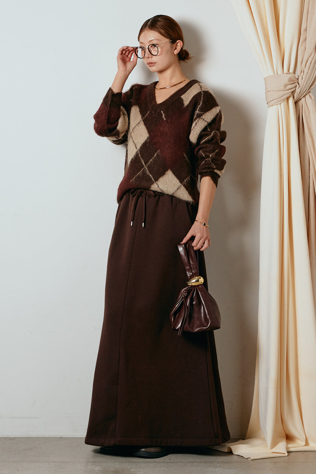 [SET]アクリルモヘアアーガイルVネックプルオーバー+裏起毛スウェットロングマキシスカート(2set)