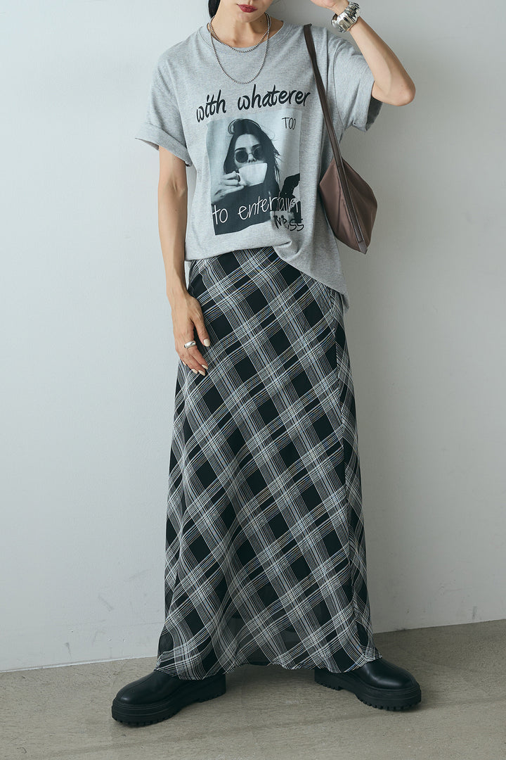 [SET]モノトーンフォトプリントTシャツ+マルチ柄シアースカート(2set)