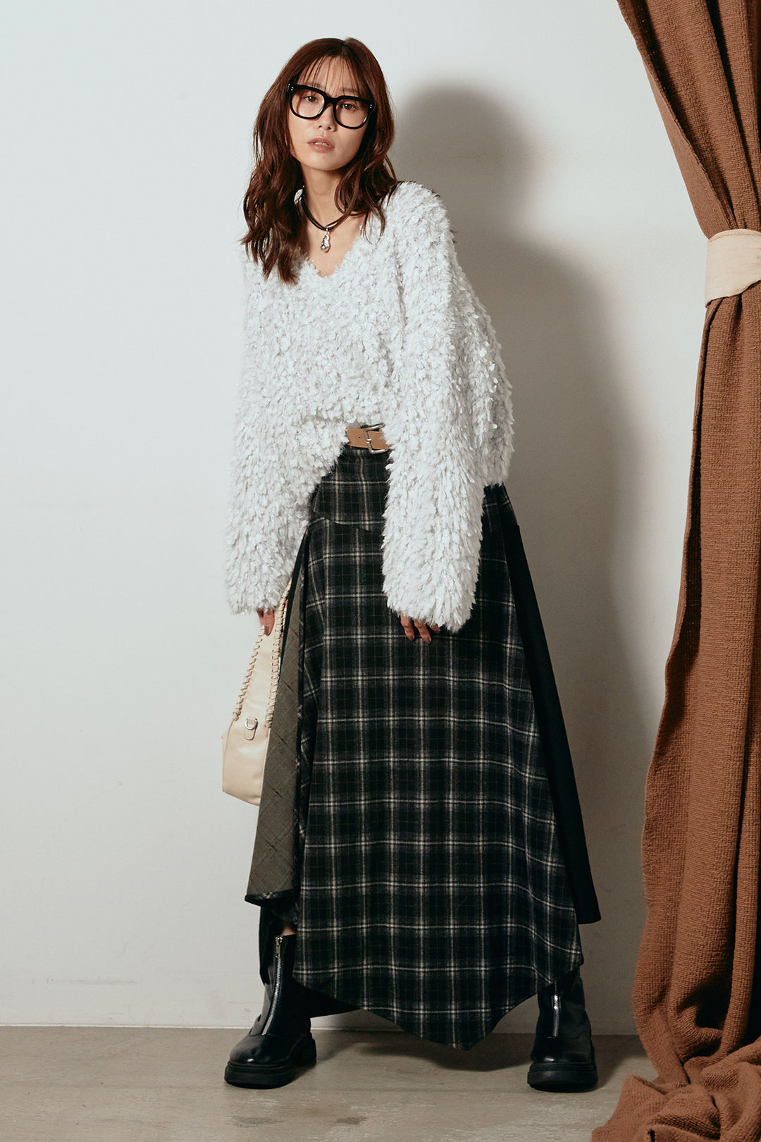 [SET]深Vネックチョウチョヤーンニットトップス+フェイクレザーベルト付き切り替えタータンチェックスカート(2set)