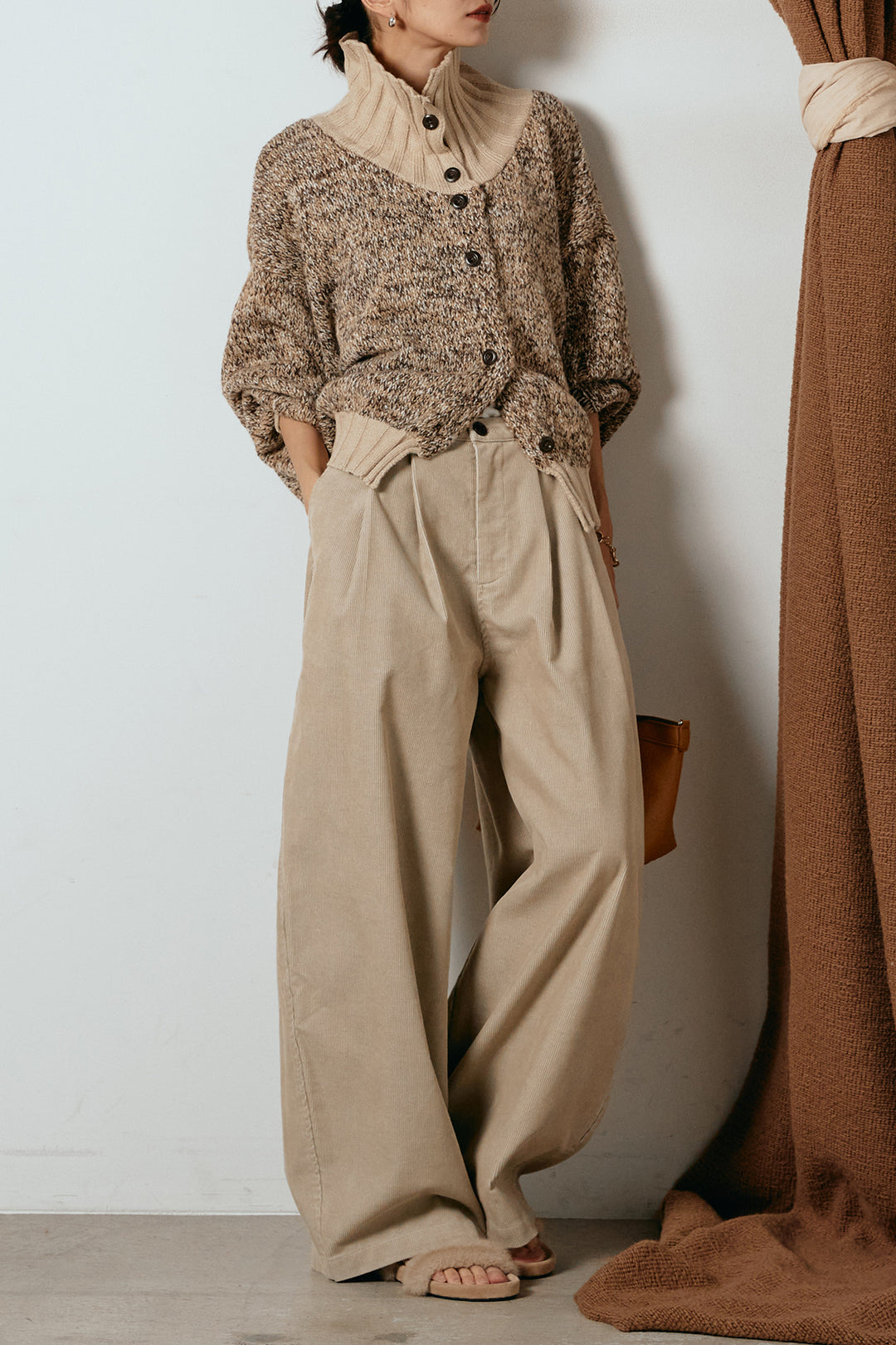 [SET]ハイネックミックスニットカーディガン+フロントタック入りコーデュロイパンツ(2set)