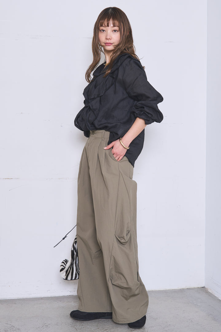 [SET]フリルボタンブラウス+ドライタフタタックバレルパンツ(2set)