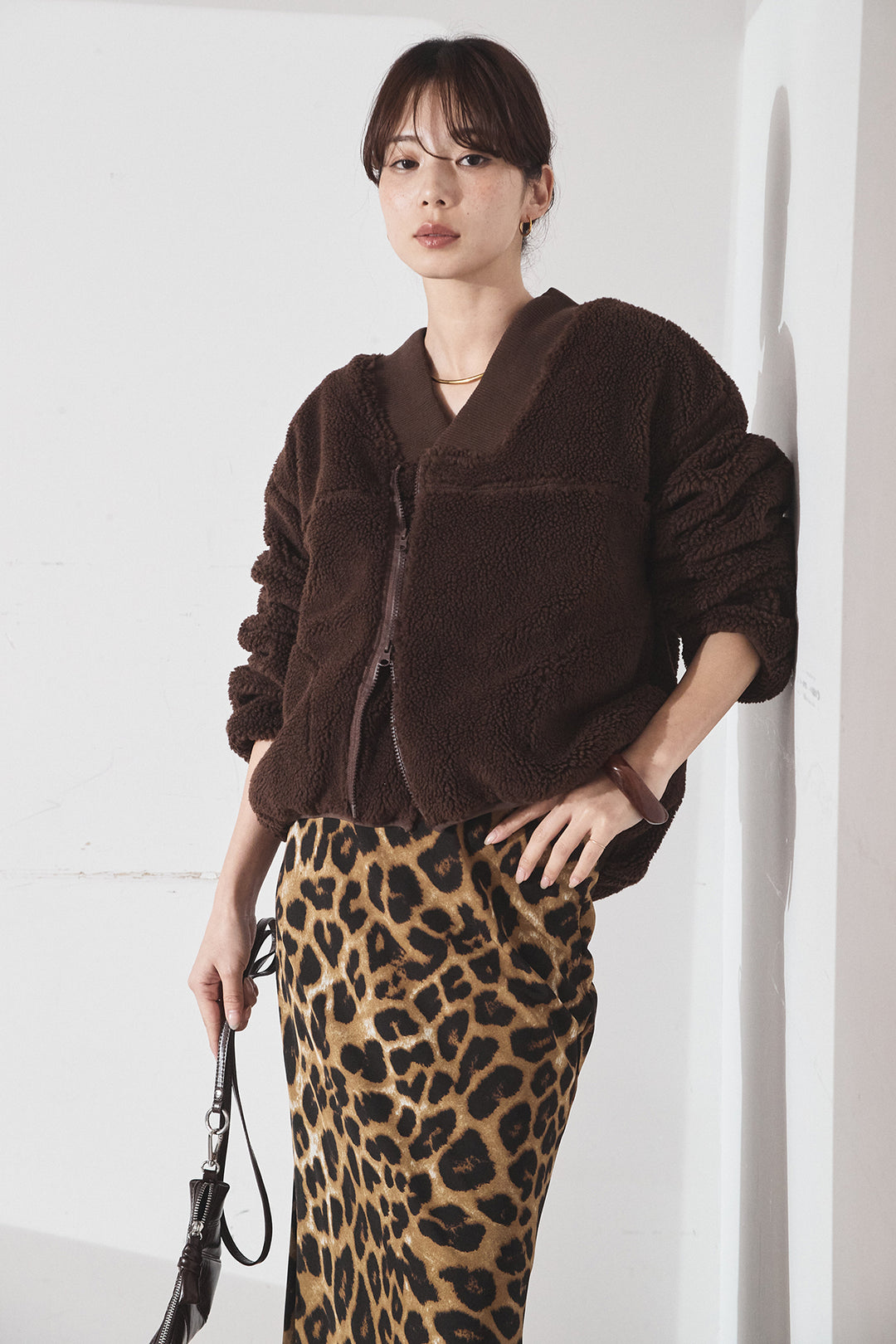 [SET]ノーカラーリブボアアウター+レオパードサテンナロースカート(2set)