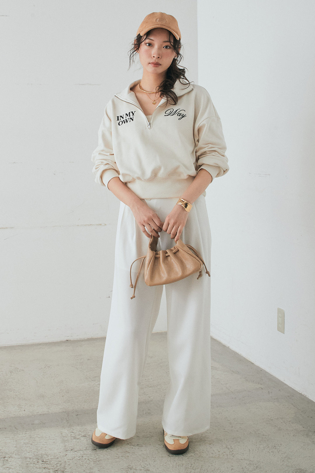 [SET]裏毛ロゴ刺繍ハーフZIPスウェット+斜めボタンタック入りスラックス(2set)