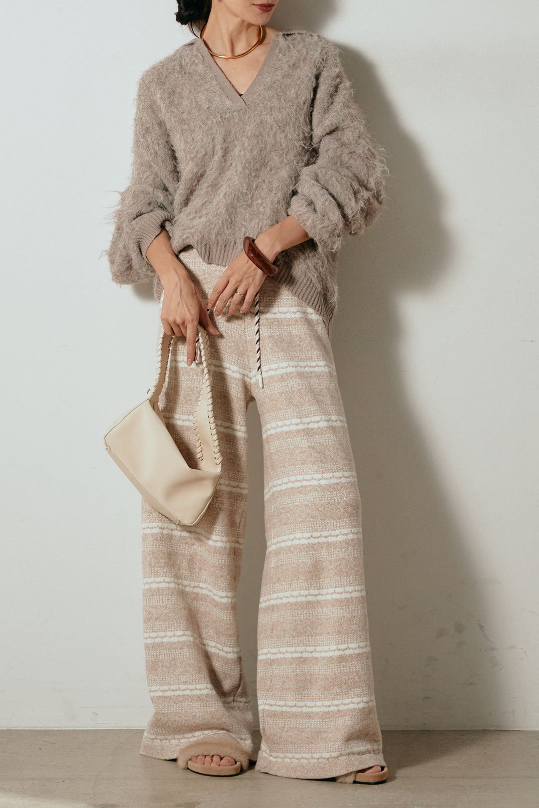 [SET]襟付きシャギーニットポロトップス+マルチライン柄リラックスニットパンツ(2set)
