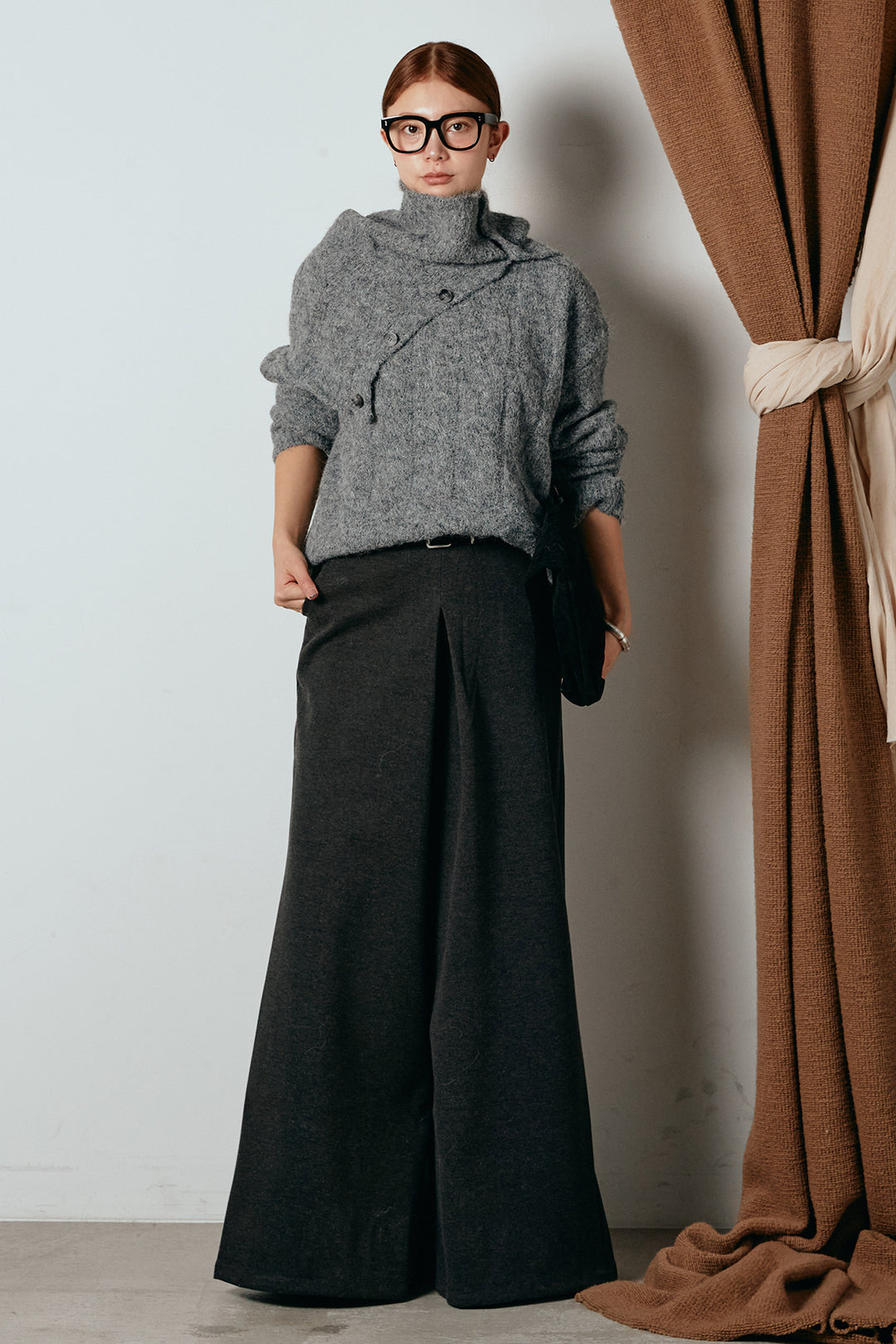 [SET]ケープデザインケーブルニットトップス+ベルト付きフロントタックデザインパンツ(2set)